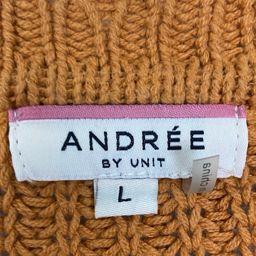 Andree by Unit | Mustard Yellow Knit Frayed V-Neck Pullover Sweater Size Large - Picture 3 of 14